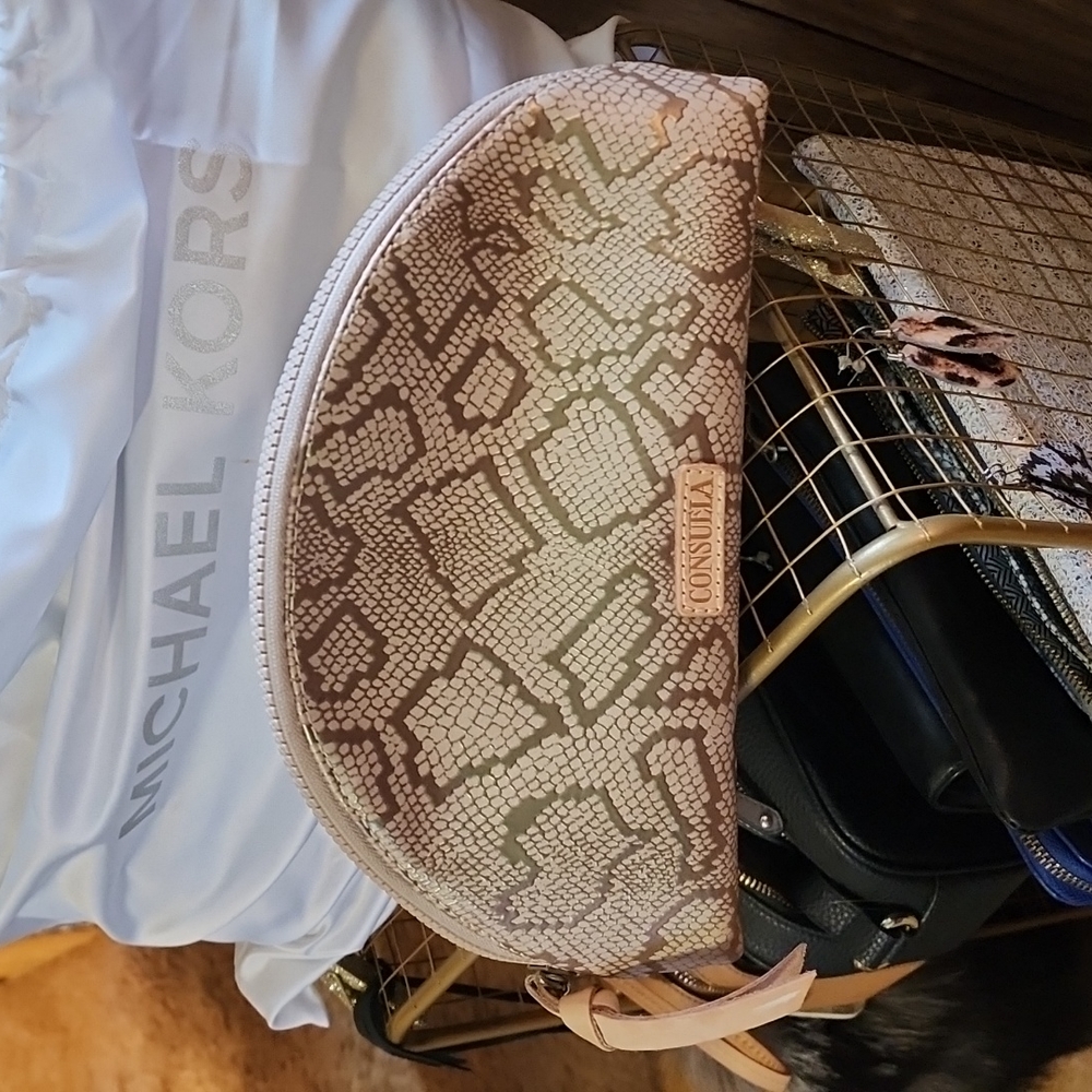 Consuela bag